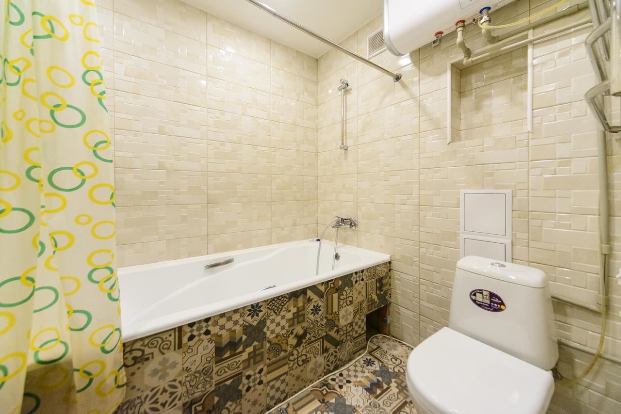 Apartment On Hryhoriia Chuprynky Kiev Eksteriør billede
